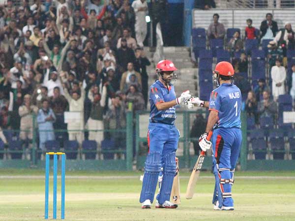 రెండు గ్రూపుల్లో అగ్రస్థానంలో