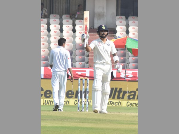  తొలి బ్యాట్స్‌మెన్‌గా కోహ్లీ చరిత్ర