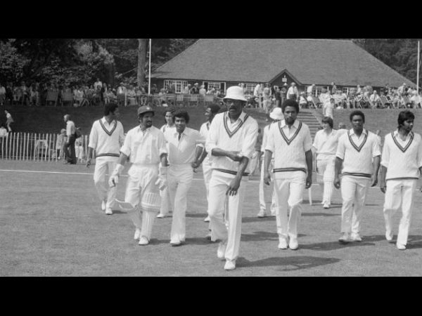 27 టెస్టు విజయాలు