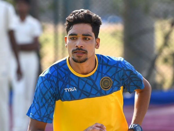 కుటుంబ సభ్యులు, బంధువులతో సందడిగా మారిన సిరాజ్ ఇల్లు