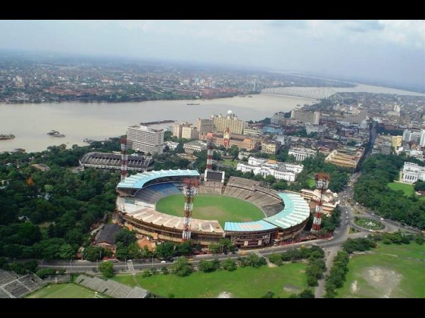 ఓపెనింగ్ మ్యాచ్ ఈడెన్ గార్డెన్స్‌లో