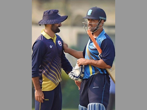 ధోని నుంచి కీలక సూచనలు