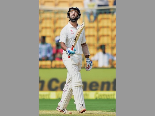 1000 పరుగులు చేసిన తొలి బ్యాట్స్‌మన్‌ పుజారా