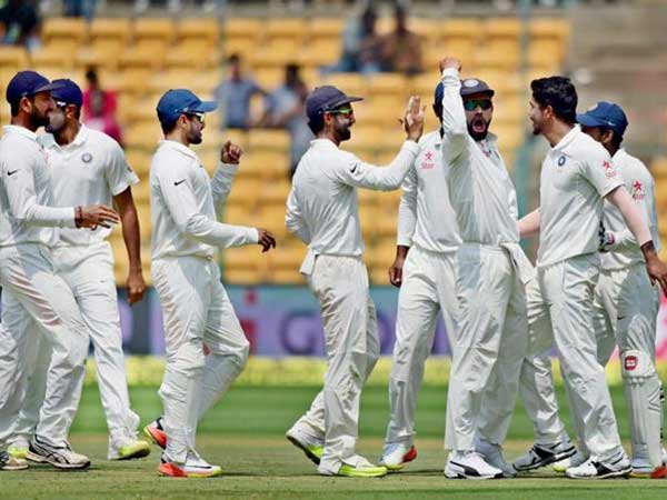 స్టీవ్ స్మిత్ డీఆర్ఎస్ చీటింగ్‌పై సునీల్ గవాస్కర్ ఇలా