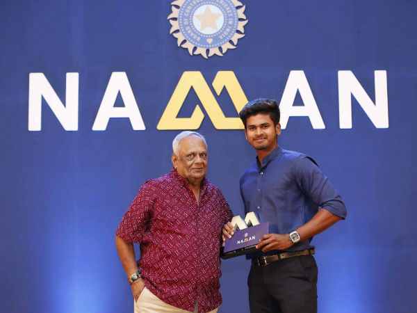 మాధవరావు సింధియా అవార్డుని అందుకున్న శ్రేయస్‌ అయ్యర్‌