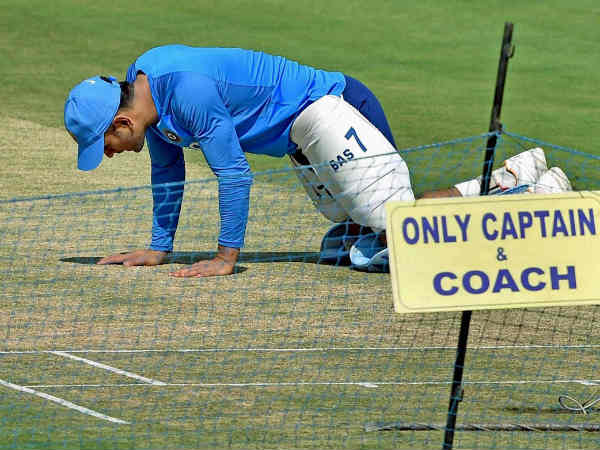 మూడో టెస్టు కోసం మూడు వికెట్లను రూపొందించిన జేఎస్‌సీఏ