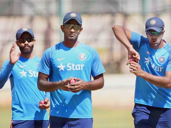 పుజారా సమస్యకు పరిష్కారం కనుగొన్న కుంబ్లే