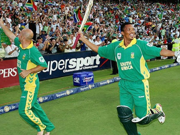 హ్యాంగోవర్ తలంతా పట్టేసింది