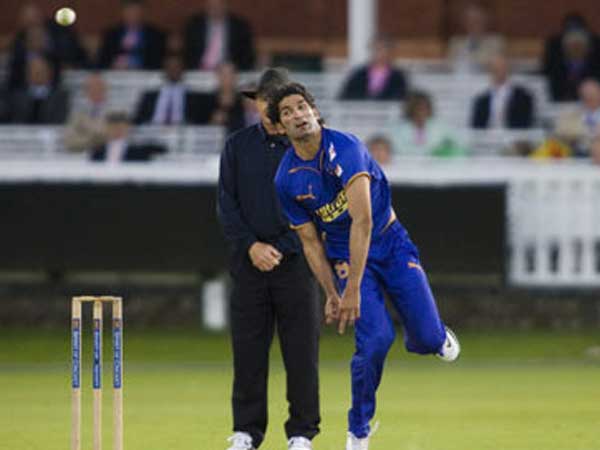 ఒక ఇన్నింగ్స్‌లో అత్యుత్తమ బౌలింగ్ 6/14