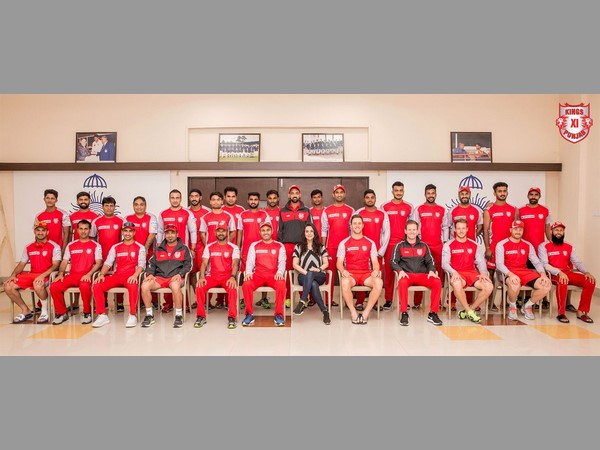 బ్యాటింగ్ లైనప్ అద్భుతం