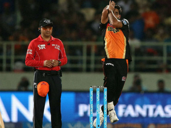 భువనేశ్వర్ కుమార్