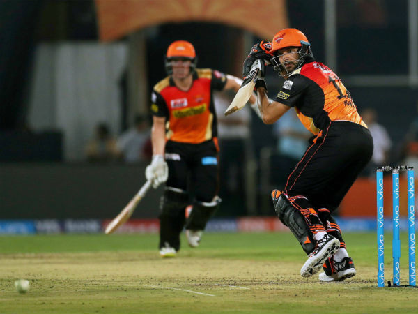 యువరాజ్ దూకుడు