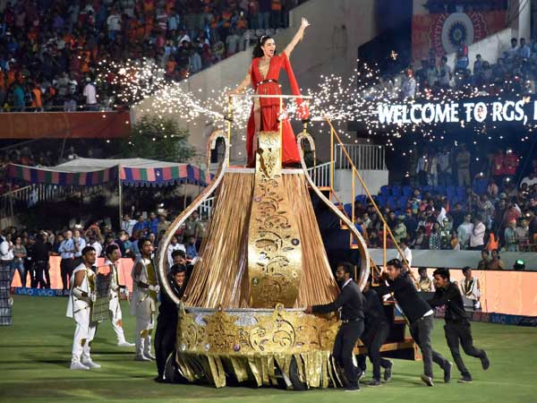 అమీ జాక్సన్ డ్యాన్స్ నచ్చలేదు