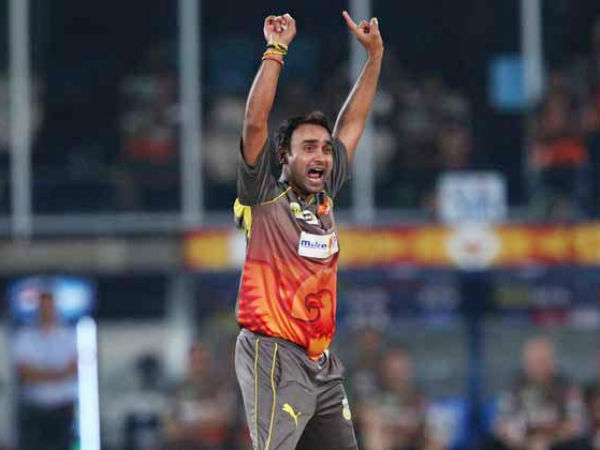 హ్యాట్రిక్ వికెట్లు