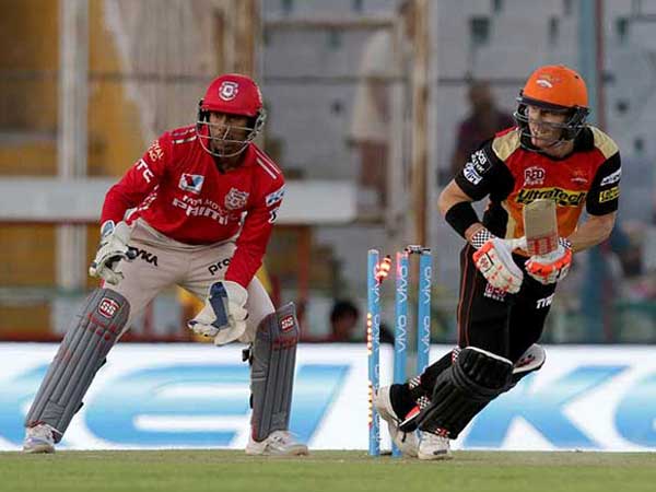 బౌలింగ్‌లో పటిష్టంగా ఉన్న హైదరాబాద్ 