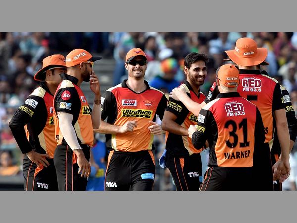 తుది జట్టులో ఆశిష్‌ నెహ్రా