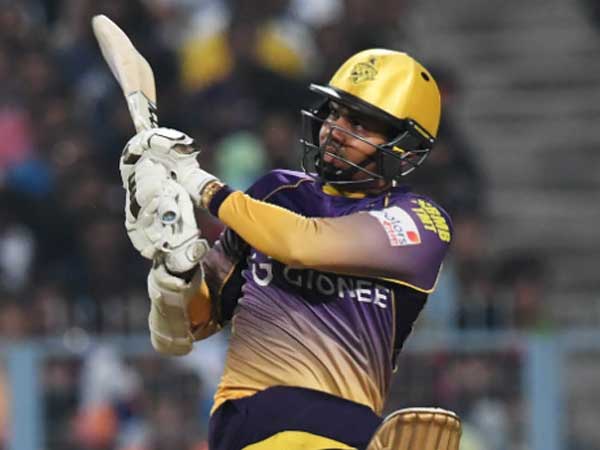 రెండో ఓవర్లోనే ఓపెనర్‌ నరైన్‌‌ను కోల్పోయిన కోల్‌కతా