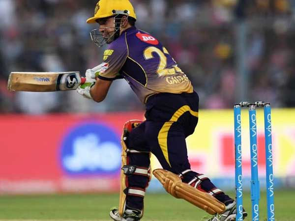 పాయింట్ల పట్టికలో కోల్ కతా అగ్రస్థానం