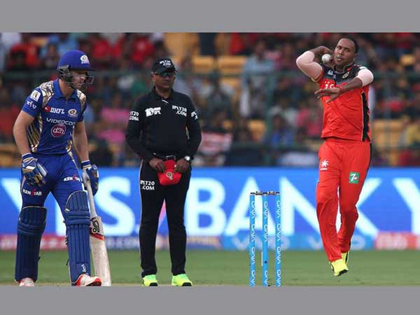 RCB's Samuel Badree takes hat-trick Vs MI in IPL 10
