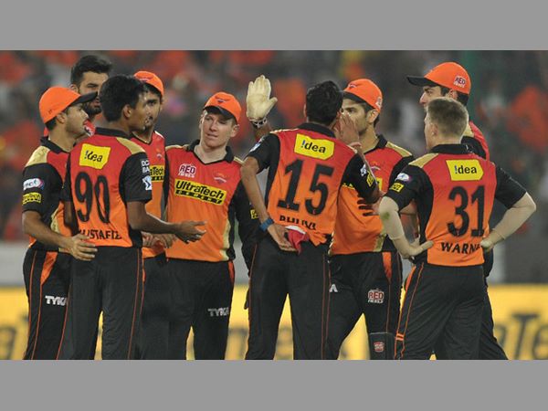 అత్యుత్తమ బౌలింగ్‌ లైనప్‌ సన్ రైజర్స్ సొంతం