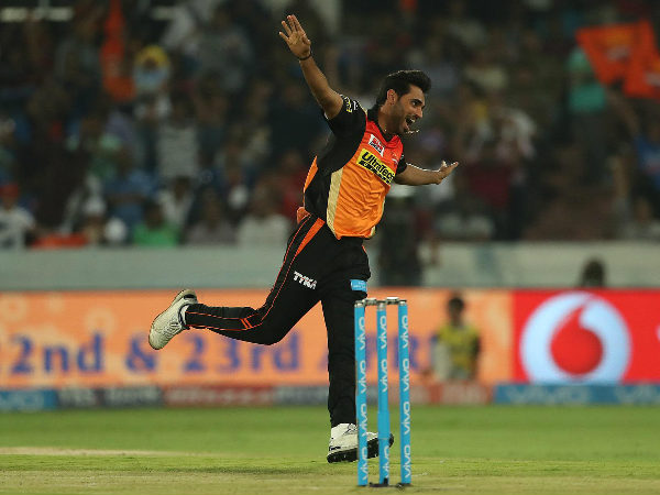 Purple Cap (Most wickets in tournament) - Bhuvneshwar Kumar (SRH)