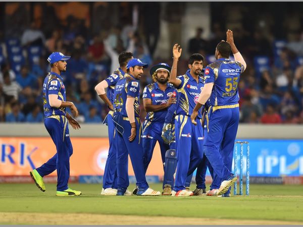 పేస్ చేయకుండా బౌలింగ్ చేయమని చెప్పా