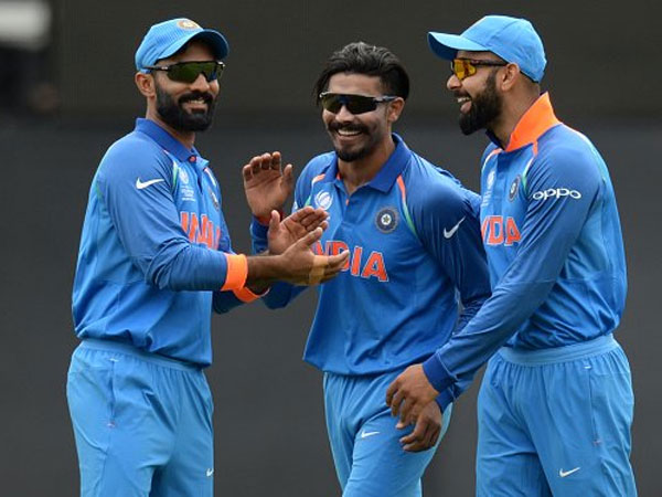 నిలకడగా కోహ్లి, ధావన్‌ జోడి