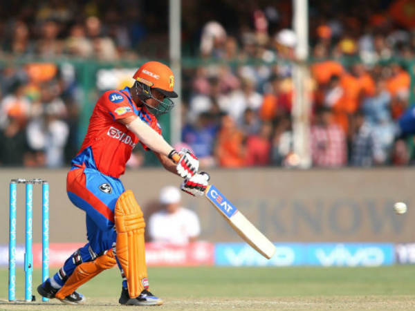  SRH win toss and elect to field first 