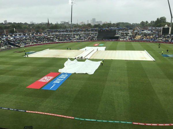 వర్షం కారణంగా మ్యాచ్ 48 ఓవర్లకు కుదింపు వర్షం కారణంగా మ్యాచ్ 48 ఓవర్లకు కుదింపు