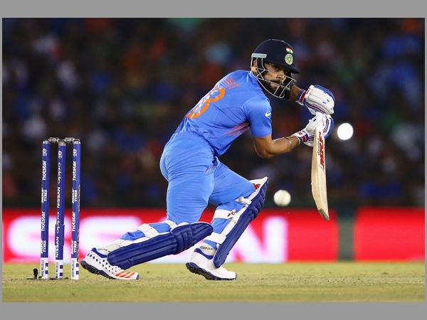 బ్యాటింగ్ లో రికార్డులు 