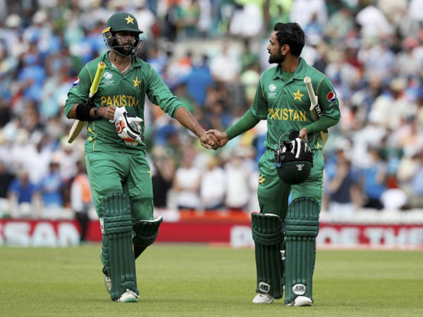 పాక్ ఒత్తిడికి లోనయ్యేది