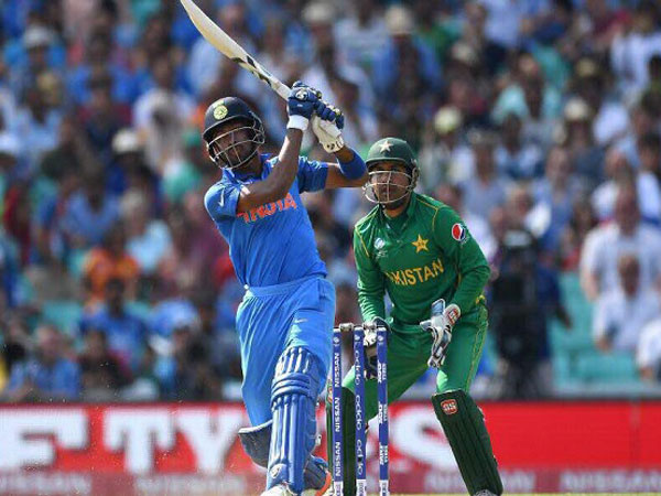 హ్యాట్రిక్ సిక్సర్లు