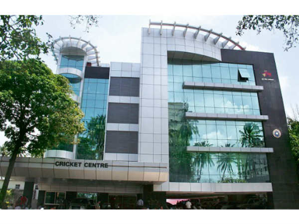 కొత్తగా దరఖాస్తులకు ఆహ్వానం