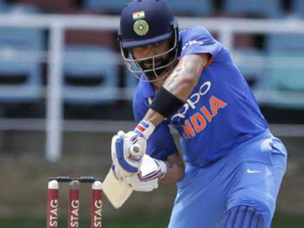 సిక్సర్లతో చెలరేగిన కోహ్లీ