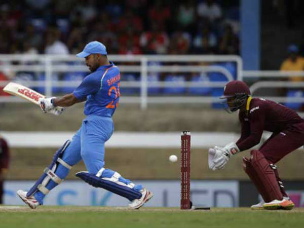 శిఖర్ ధావన్ దూకుడు