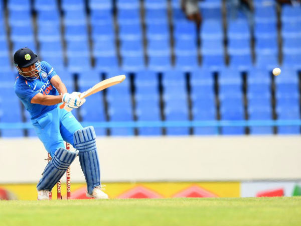 నాలుగో ఆటగాడిగా అరుదైన ఘనత