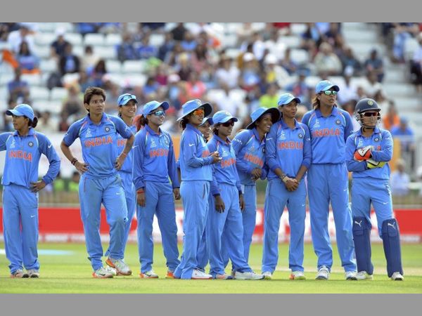 26 పరుగులకే 6 వికెట్లు కోల్పోయిన పాక్