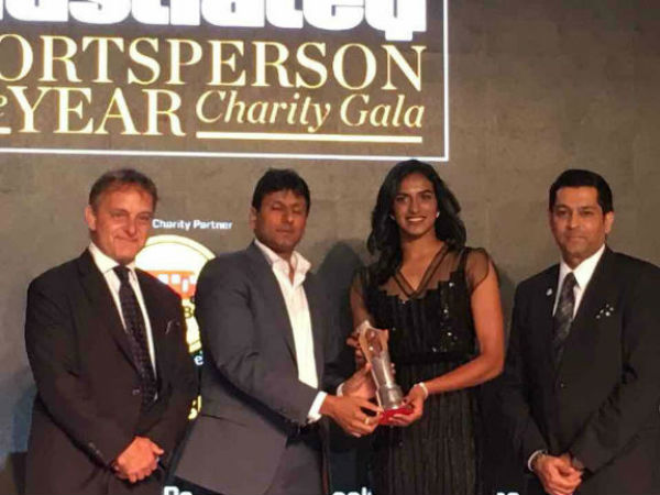 ఫ్లయింగ్ సిక్ మిల్కా సింగ్‌కు లెజెండ్ ఆఫ్ ద ఇయర్ అవార్డు 