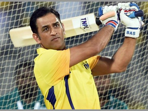 చెపాక్‌లో ధోనికి తీపి గుర్తులు