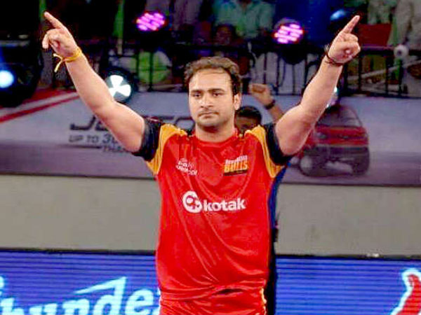 మంజీత్‌ సింగ్‌ చిల్లార్‌ (జైపూర్‌ పింక్‌ పాంథర్స్‌)