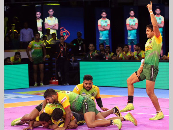 రాహుల్‌ని ఎక్కువసేపు బెంచ్‌పై కూర్చునేలా