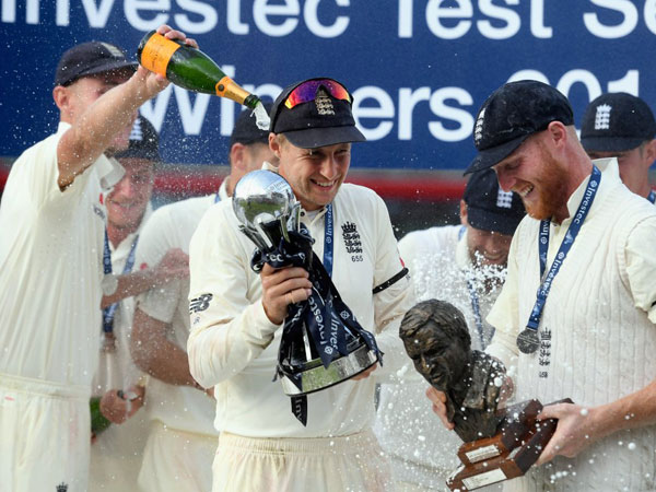 ఆసీస్‌ను వెనక్కి నెట్టిన ఇంగ్లండ్