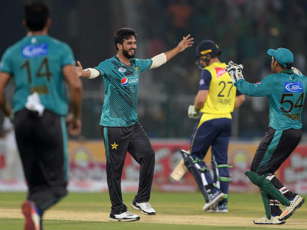 అజామ్‌కు ‘మ్యాన్ ఆఫ్ ది మ్యాచ్’ అవార్డు