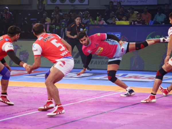 డిఫెన్స్‌లో విఫలమైన జైపూర్ 