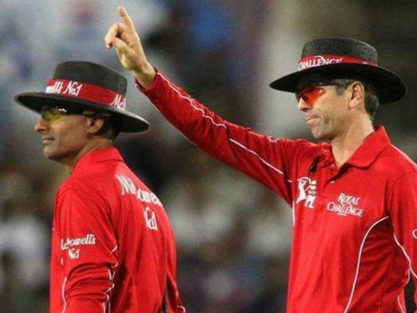 మైదానం నుంచి బయటకు