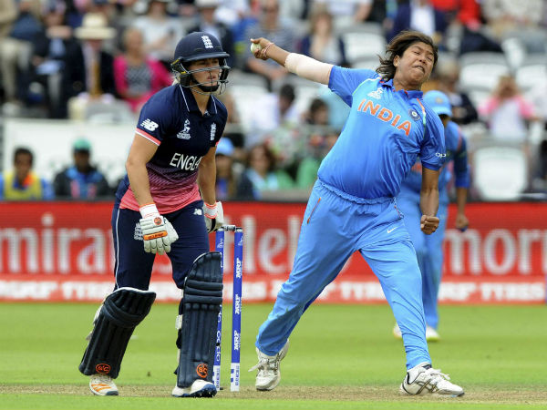 జులన్ గోస్వామిపై కూడా ఓ బయోపిక్