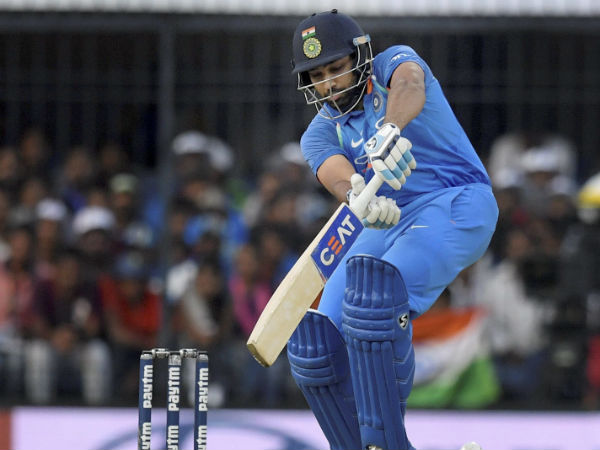 మూడు ఫార్మెట్లలో 169 సిక్స్‌లు