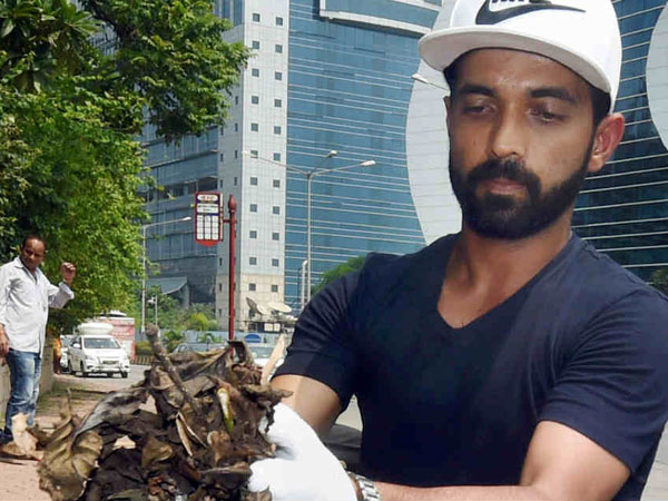  వరుసగా నాలుగు హాఫ్ సెంచరీలు