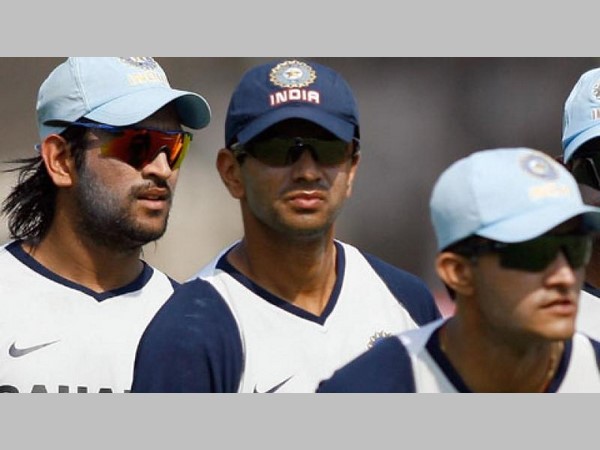 రాహుల్ ద్రవిడ్ కూడా ధోనిని రాహుల్ ద్రవిడ్ కూడా ధోనిని