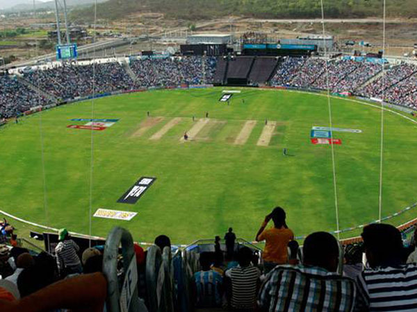  బుకీలు చెప్పినట్లే పిచ్‌ను 